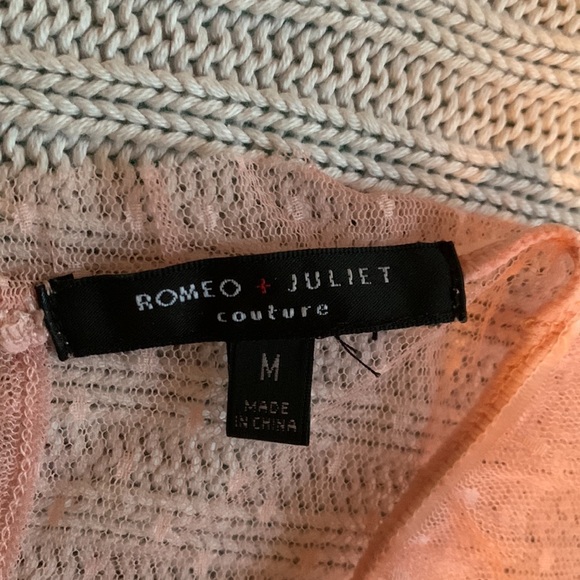 Romeo & Juliet dusty pink lace stretch crop top - Picture 2 of 4